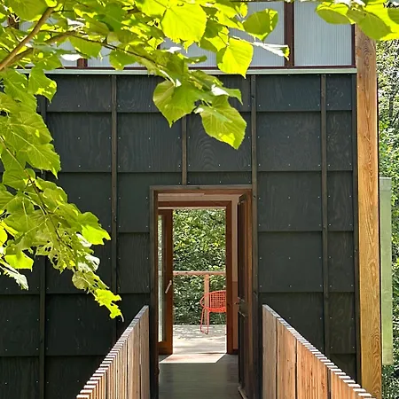 Micro Palaces Bed & Breakfast 3*